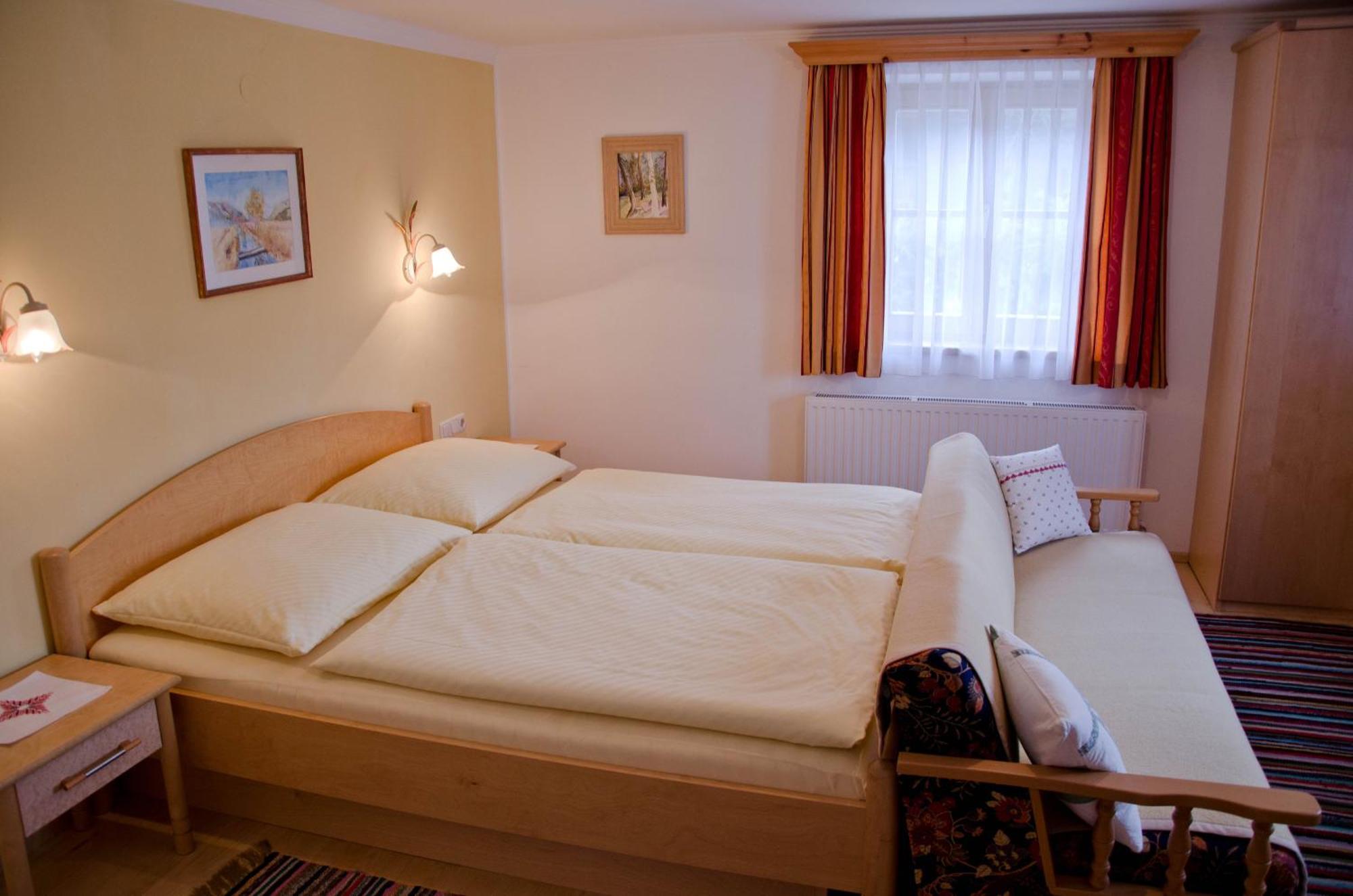 Kleintoedlinggut Villa Leogang Værelse billede